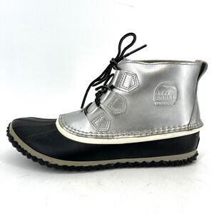 Sorel Women's Out n About Waterproof Winter Boots Silver Black Lace Up Ankle 9.5